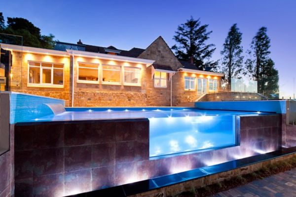 Crafers pool with infinity edge